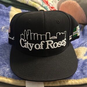 City of Roses Black Cap